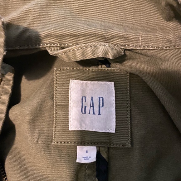 Gap Jacket - Picture 3 of 3